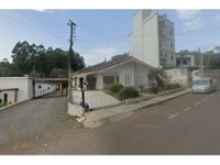 Casa Ocupada com Ampla Área em Concórdia/SC