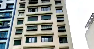 Apartamento 2 quartos, 1 banheiro, 69,76m² útil, ocupado