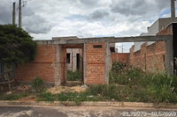 Casa com 2 quartos e 2 vagas em Nova Europa/SP