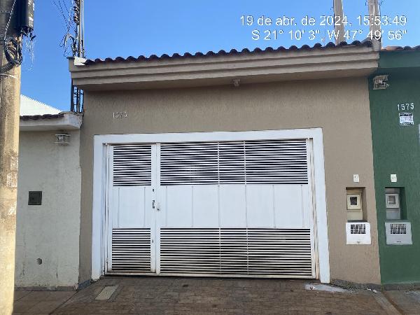 Casa com 3 Quartos e 2 Banheiros em Jardim Antártica