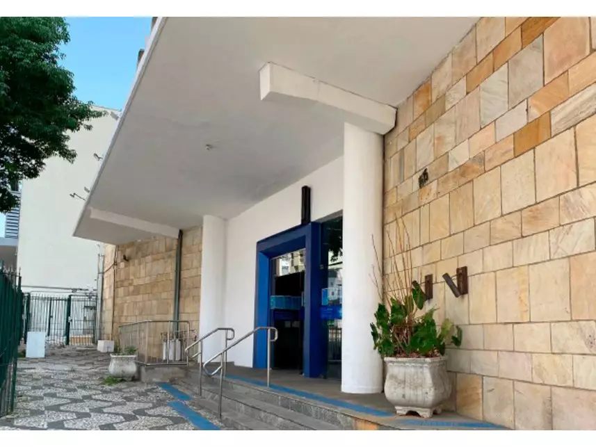 Prédio Comercial com 1.293m² Construídos