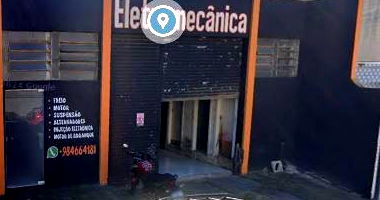 Terreno com edificação de 200m², área total 255m², sem informações de quartos