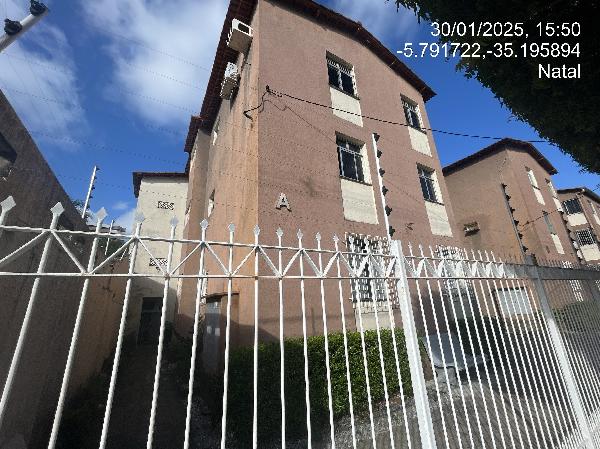 Apartamento 3 quartos, 2 banheiros, 78.66m² privativos, desocupado