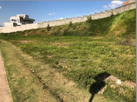 Terreno amplo de 1.670,54m² em condomínio residencial misto