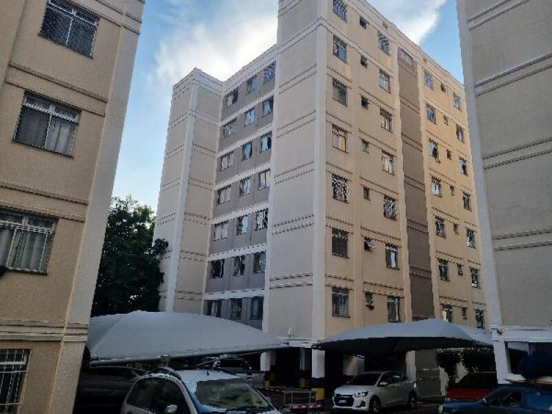 Apartamento com 2 quartos, 1 banheiro e 1 vaga