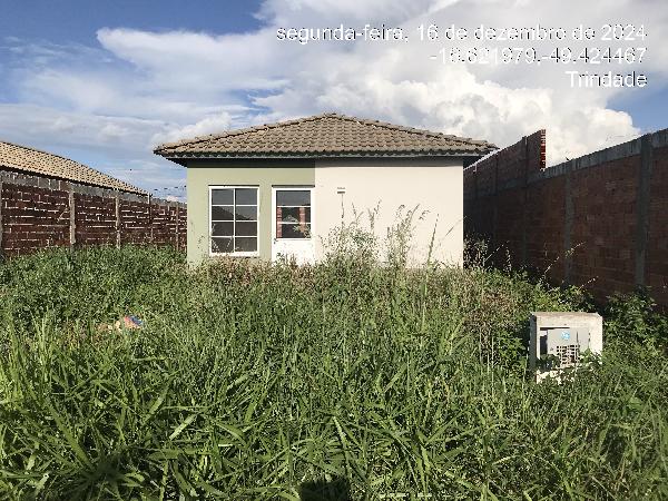 Casa com 2 quartos, 1 vaga, 45.47m²