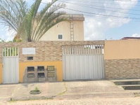 Casa 2 quartos, 2 banheiros, 64m², condomínio, ocupada