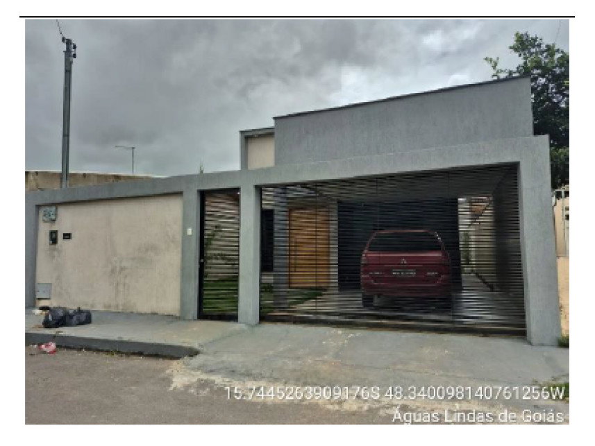 Casa ocupada com 2 quartos e 64,80 m² construídos