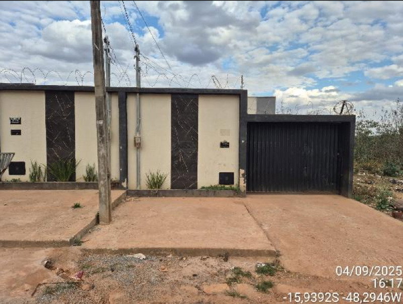 Casa com 2 quartos em Santo Antônio do Descoberto/GO