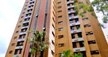 VILA SUZANA - 4 DORM/ 3 SUÍ 3 VAGAS 213M²