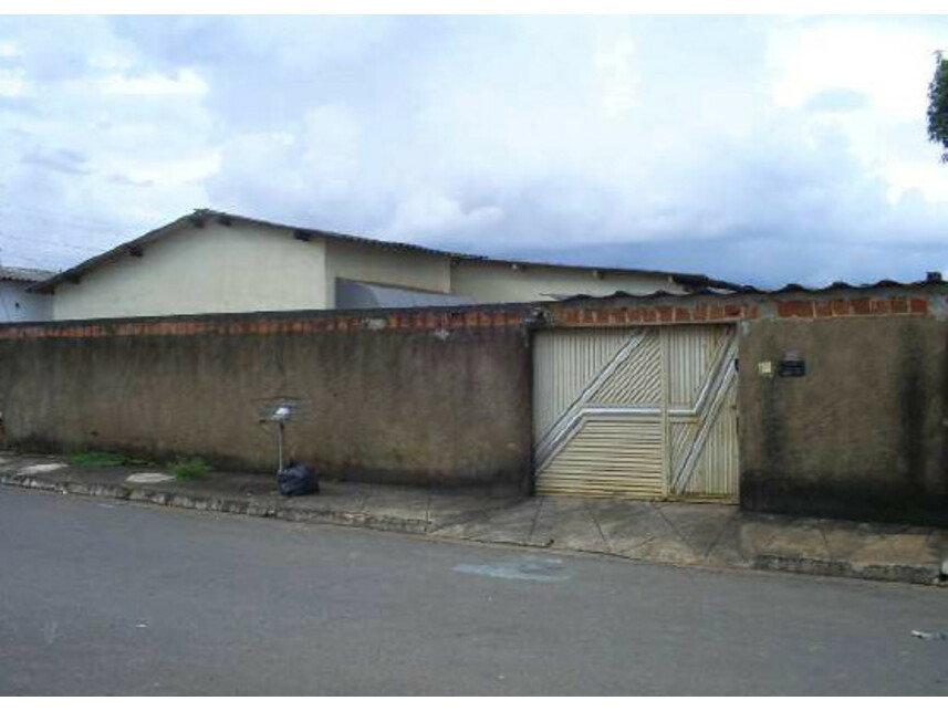 Casa em Leilão com 254m² Construída em Goiânia
