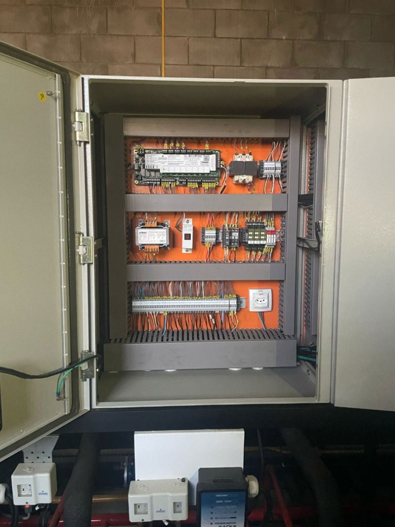 Quadros Elétricos - Grande Leilão de Equipamentos