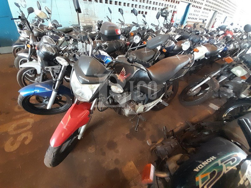 Honda CG 150 Titan EX 2012 - Motocicleta em ótimo estado