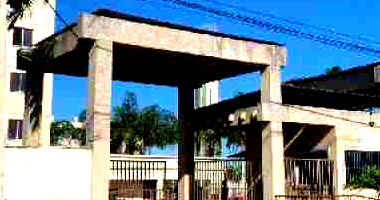 Apartamento com 2 Quartos em Condomínio Residencial