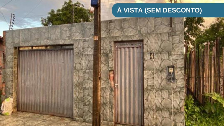 Casa ocupada com 121,69 m² construídos