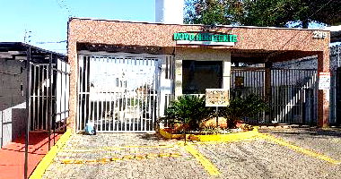 Casa com 2 Quartos e 1 Vaga em Itapetininga