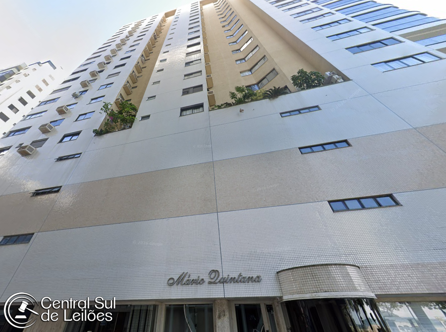Apartamento n°900 com 308,74m², 2 vagas de garagem, alto padrão em Balneário Camboriú