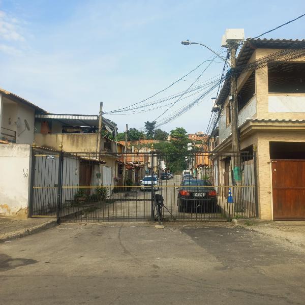 Casa com 2 Quartos e Área de Serviço em Belford Roxo