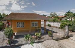 Casa com 70m², 2 quartos, 1 banheiro, desocupada