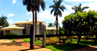 Casa com 920,20 m² - Centro