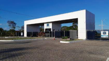 Lote com 360m² de terreno, ocupado, ideal para construção