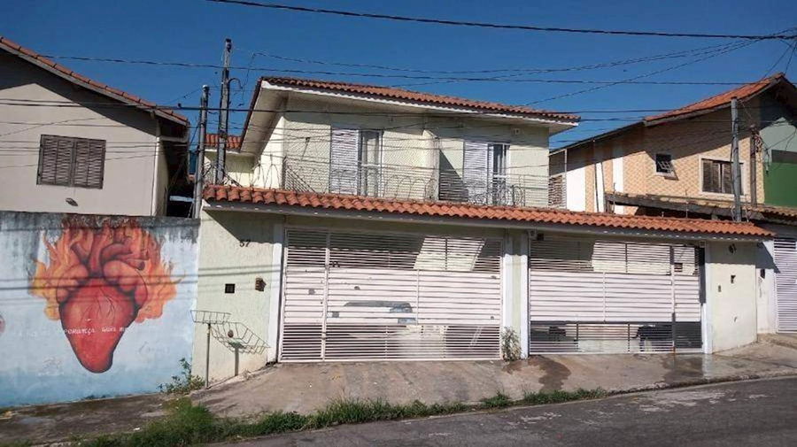 Casa Padrão com 2 Dormitórios e 1 Vaga em São Paulo