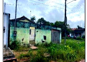 Casa com 2 quartos, banheiro, sala e cozinha, 61m² construída