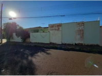 Casa com 3 quartos, 2 banheiros e 277m² construída, ocupada