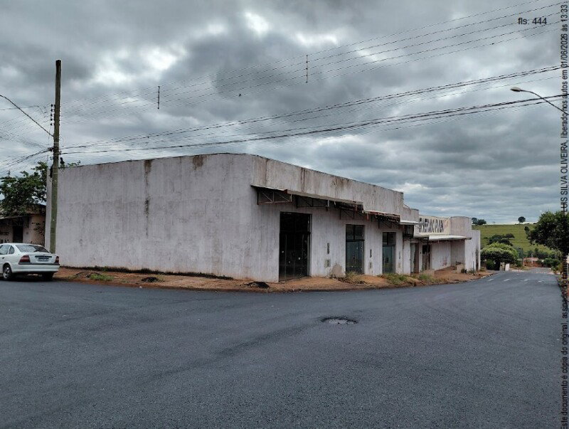 Terreno 360m² em Jd. Ipanema com ótima localização