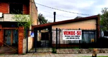 Casa com 170m² de área construída em Porto Alegre/RS