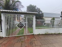 Casa com 287,93m² em Xaxim - SC, terreno 400m², ocupada