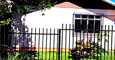 Casa com 2 quartos e 1 banheiro em Capitão Leônidas Marques