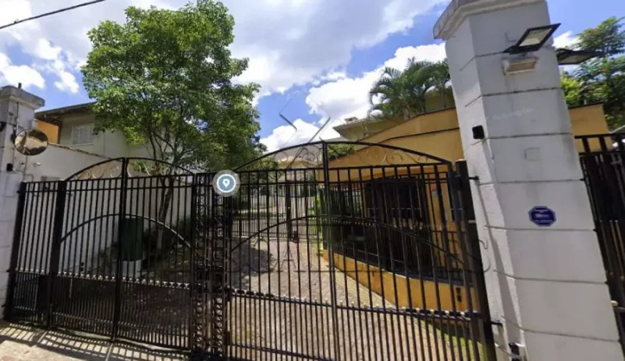 Casa Chácara Monte Alegre 175m² com lance inicial de R$1.993.826,10