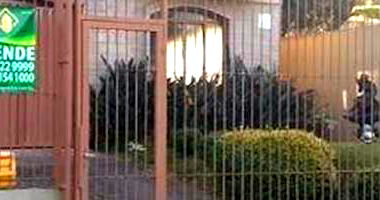 Casa padrão com 3 quartos, 3 banheiros, 1 vaga, área construída 294,76m²