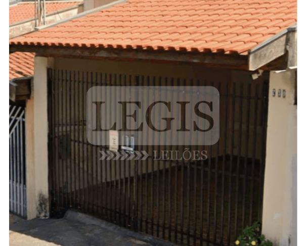 Casa com 220m² de Área Total em Monte Alto/SP