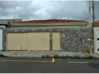 Casa com 3 quartos, 2 banheiros e 208,15m² construídos