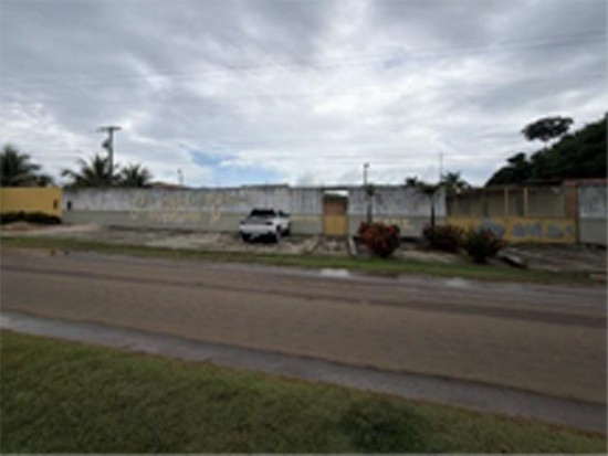 Casa com 302,66m² construídos em terreno de 5.000m²