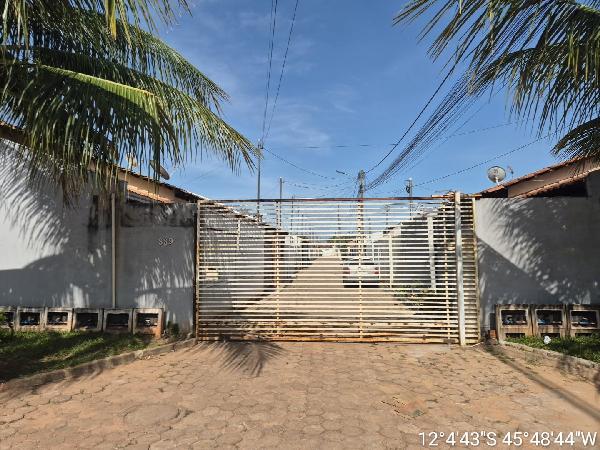 Casa com 2 quartos, varanda, área construída de 58m² e 1 vaga