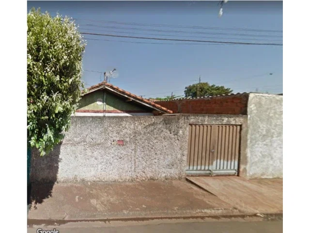 Casa em Terreno de 125m² com Potencial de Valorização