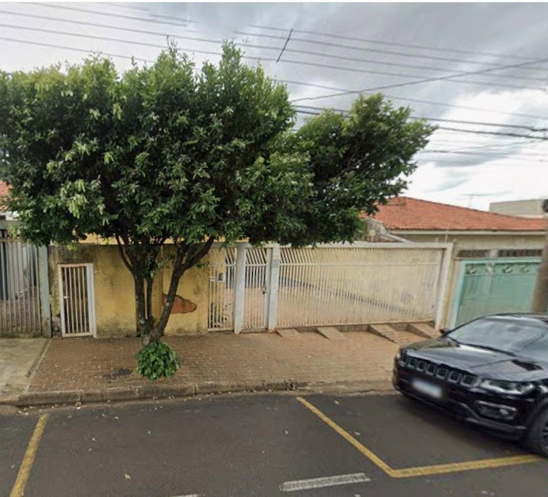 11% de imóvel residencial com 180m² construídos em 420m² de terreno