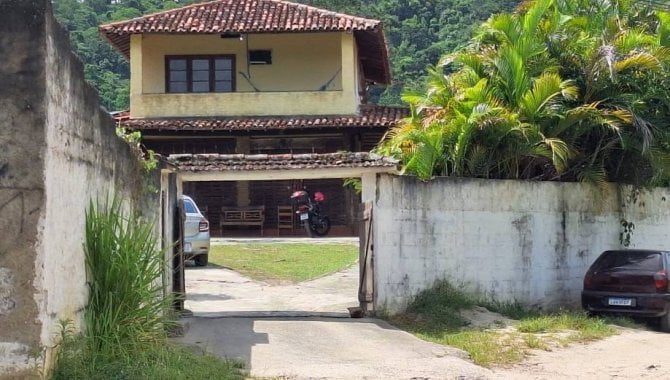 Casa com 171 m², 3 quartos, 2 banheiros, ocupada
