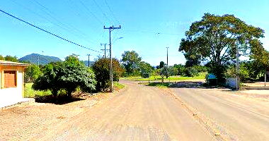 Bens diversos: 4 rolos de bobinas de películas para celular