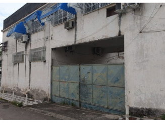 Galpão e residência em São Gonçalo/RJ - Terreno 1.600m²