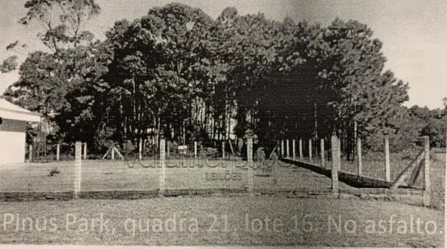 Terreno urbano com 360 m² em Torres Pinus Park