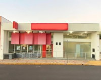 Prédio Comercial em Dourado - SP - Centro