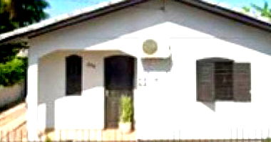 Casa com 3 quartos, 2 banheiros, 1 vaga, 98m² construída, ocupada