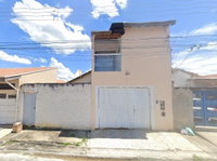 Casa com Edícula no Parque Santa Clara - 106m² AC e 197m² AT