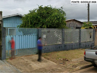 Casa em madeira com 2 edificações em terreno de 300m²