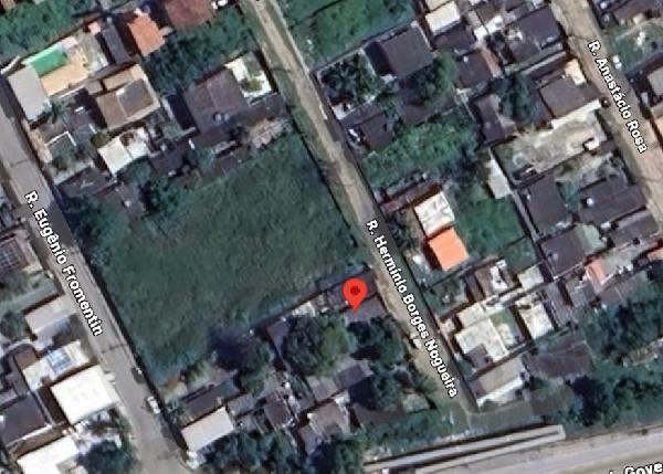 Casa com 100m², 2 quartos, 1 banheiro, desocupada