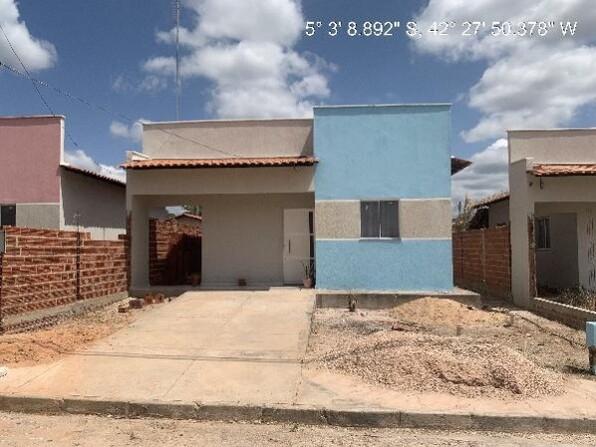 Casa com 1 quarto e 1 banheiro, 57,48 m² construídos, terreno de 200 m²